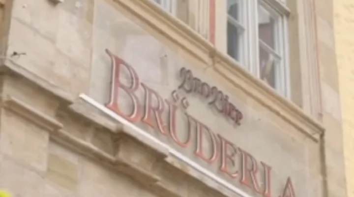 das Brüderla von außen